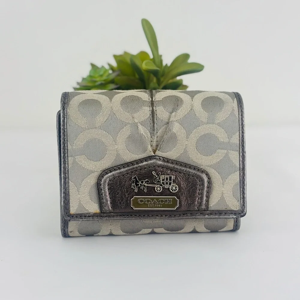Coach Signature Carriage Bifold Wallet Silver Pewter Gray Card Slots Designer